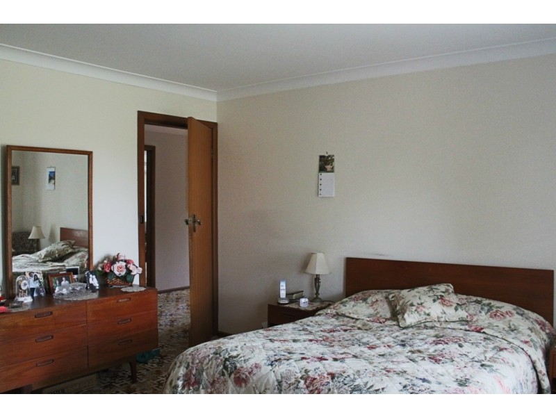16 Northcott Drive, Bathurst NSW 2795