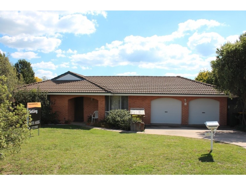 17 Crawford Crescent, Windradyne NSW 2795