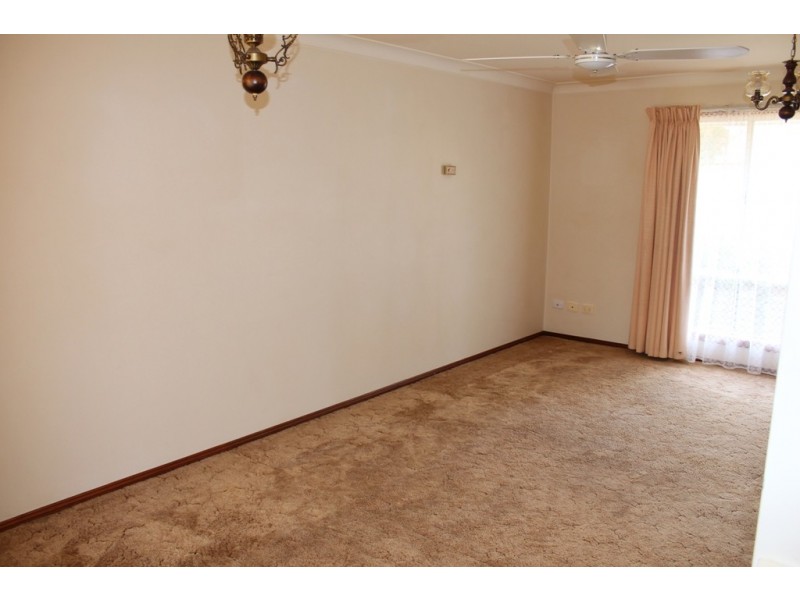 17 Crawford Crescent, Windradyne NSW 2795