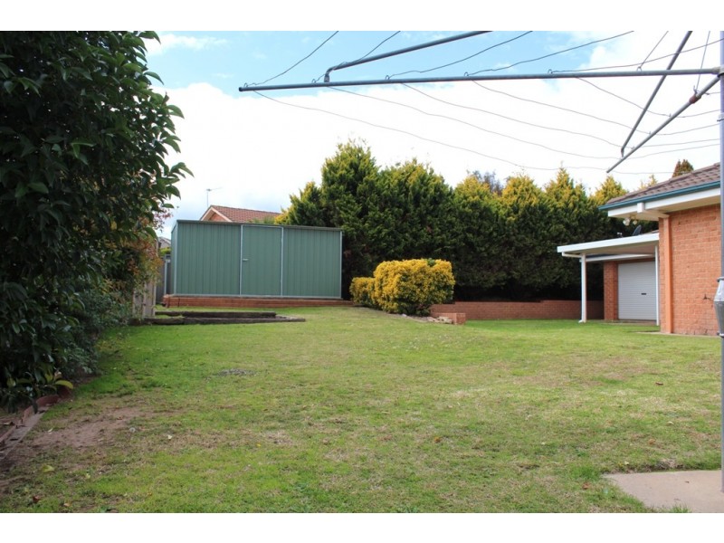 17 Crawford Crescent, Windradyne NSW 2795