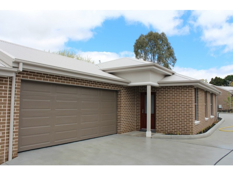 2/13 Busby Street, Bathurst NSW 2795