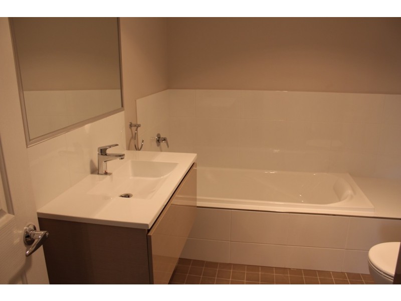 2/13 Busby Street, Bathurst NSW 2795