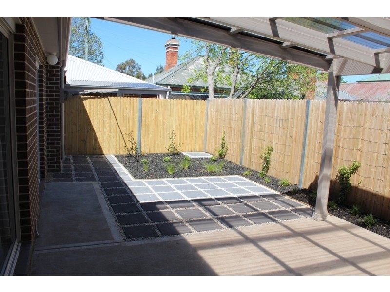 2/13 Busby Street, Bathurst NSW 2795