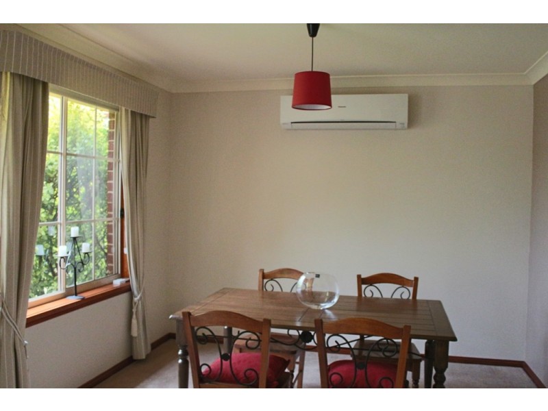 7 Elliott Close, Bathurst NSW 2795