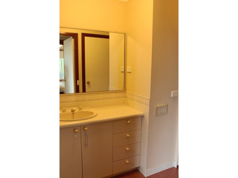 7 Elliott Close, Bathurst NSW 2795