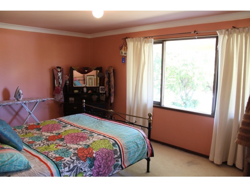 24 Marsden Lane, Bathurst NSW 2795