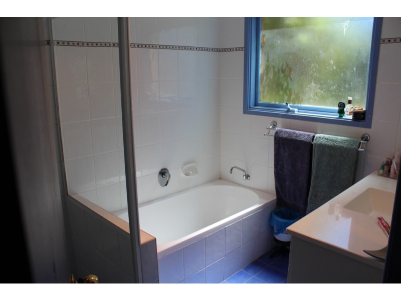 24 Marsden Lane, Bathurst NSW 2795