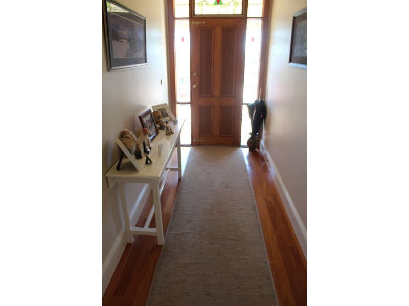 27 Blue Ridge Drive, Bathurst NSW 2795