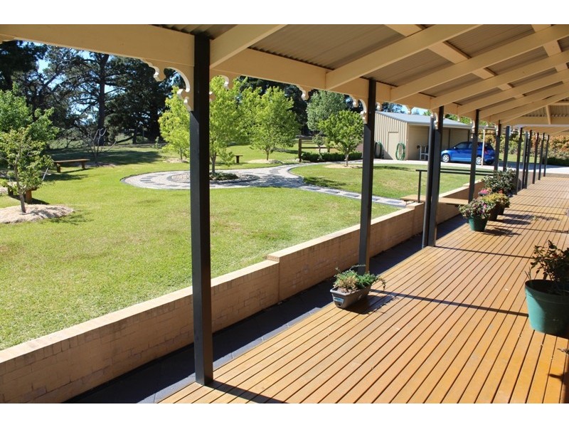 27 Blue Ridge Drive, Bathurst NSW 2795