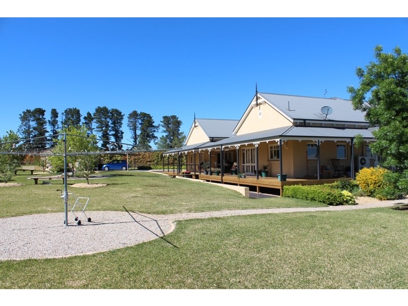 27 Blue Ridge Drive, Bathurst NSW 2795