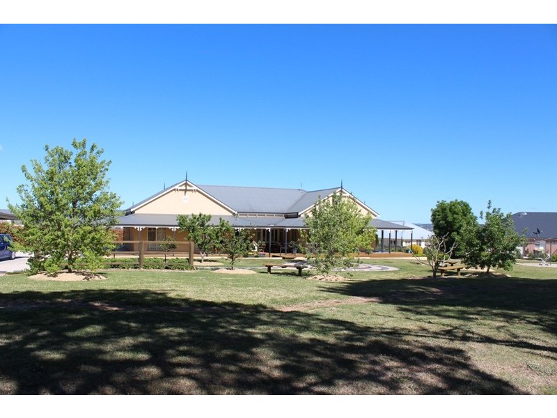 27 Blue Ridge Drive, Bathurst NSW 2795