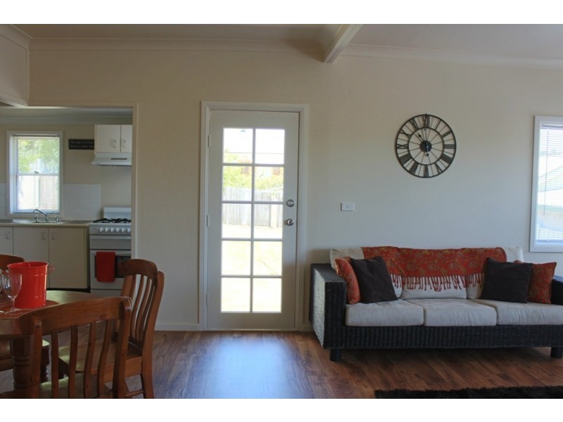 1 Moodie Place, Bathurst NSW 2795