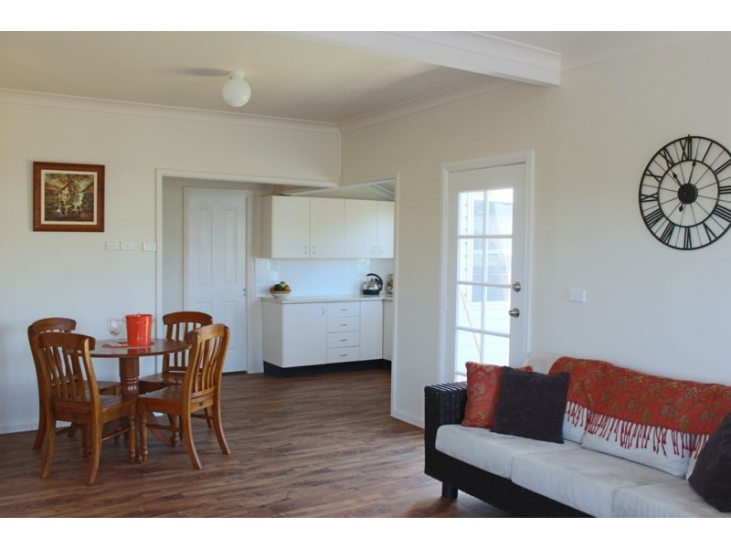 1 Moodie Place, Bathurst NSW 2795