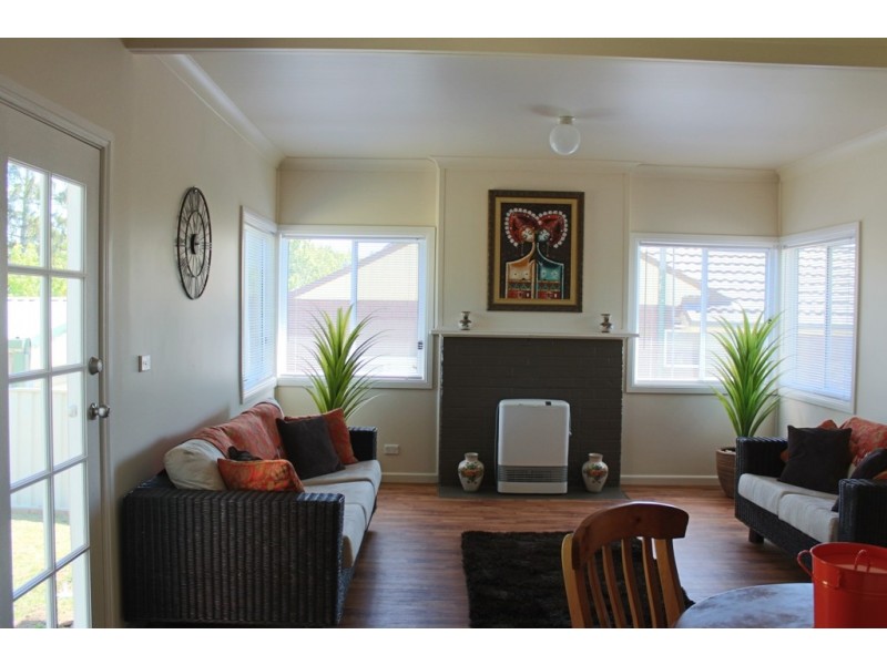 1 Moodie Place, Bathurst NSW 2795