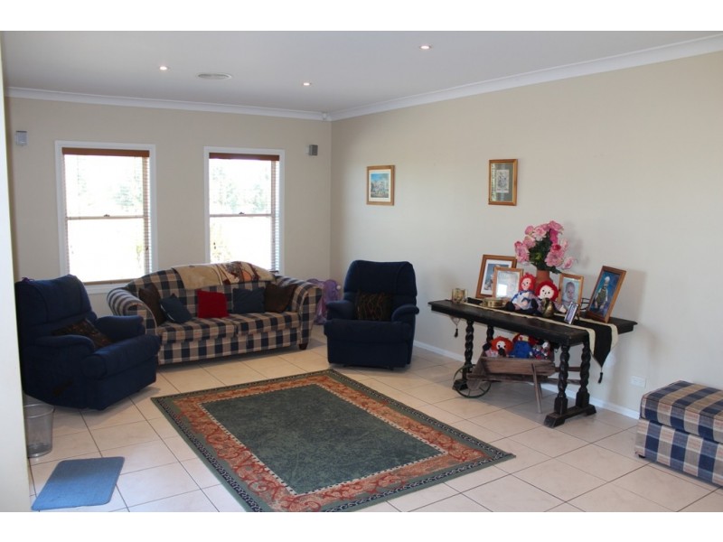 121 Hartwood Avenue, Bathurst NSW 2795