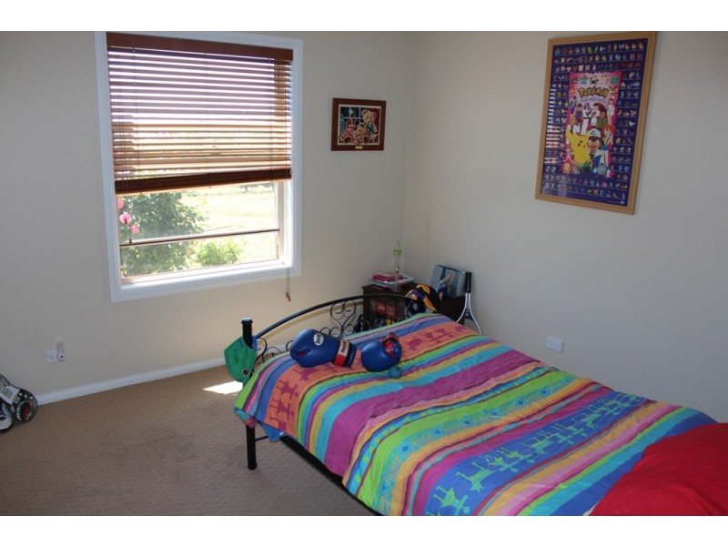 121 Hartwood Avenue, Bathurst NSW 2795