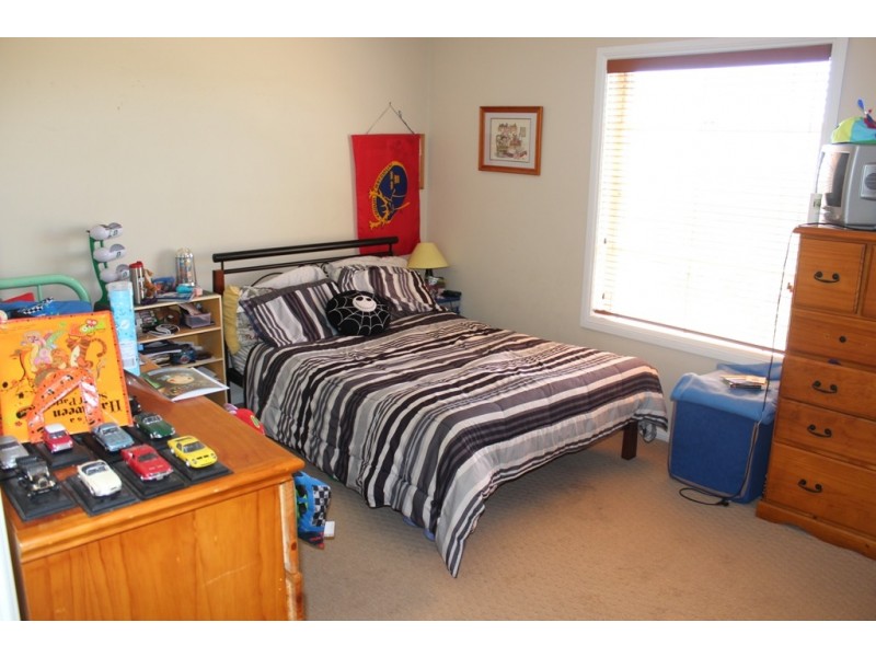 121 Hartwood Avenue, Bathurst NSW 2795