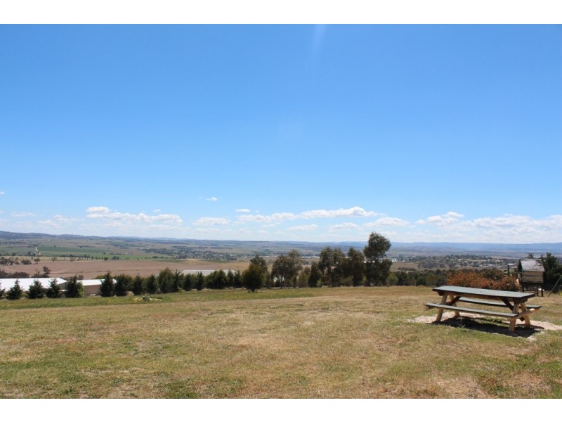 121 Hartwood Avenue, Bathurst NSW 2795
