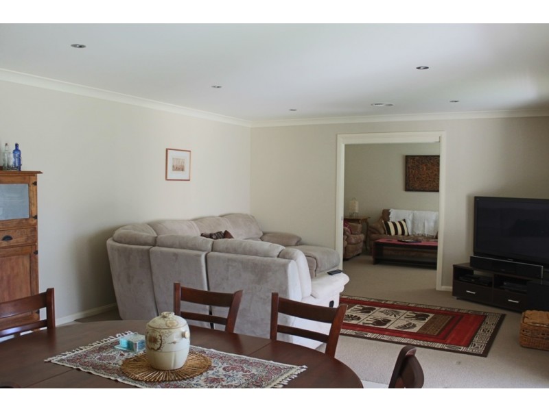 9 Marriott Avenue, Bathurst NSW 2795