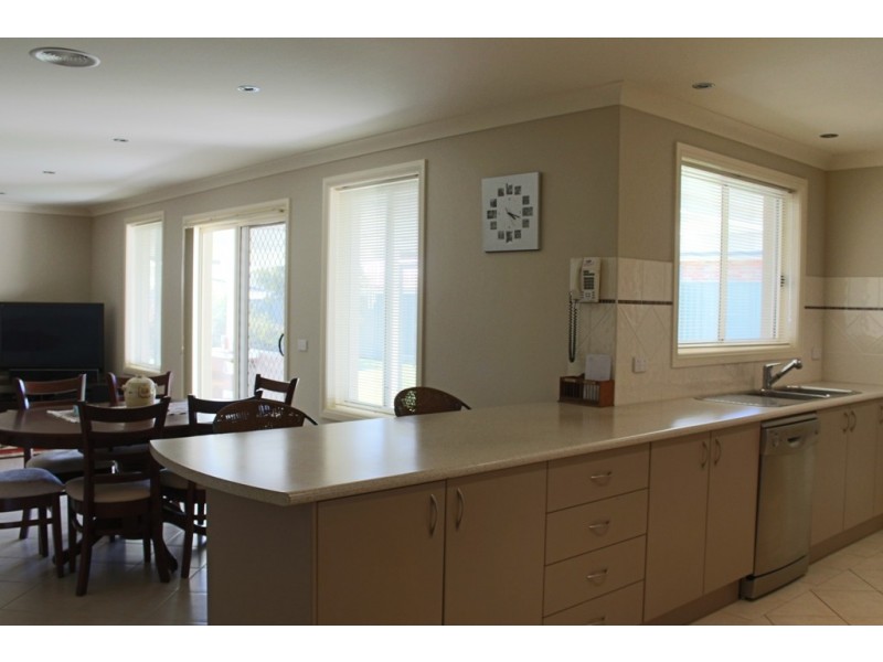 9 Marriott Avenue, Bathurst NSW 2795