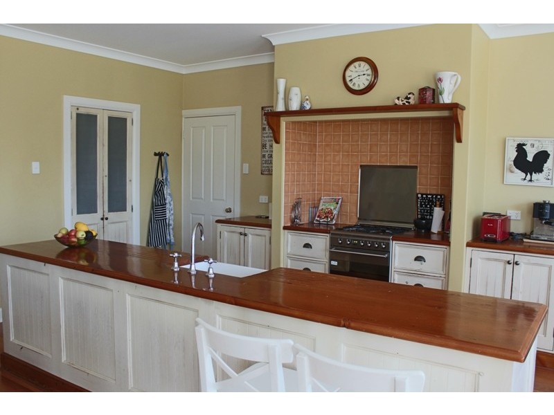 98 Blue Ridge Drive, Bathurst NSW 2795