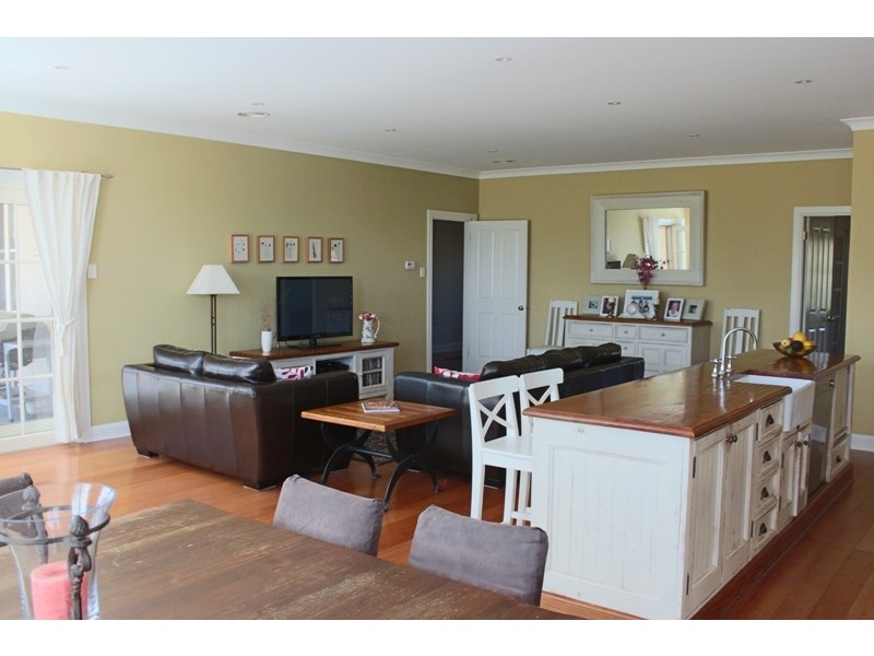 98 Blue Ridge Drive, Bathurst NSW 2795