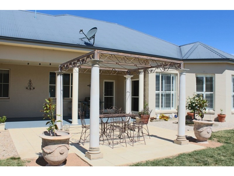 98 Blue Ridge Drive, Bathurst NSW 2795