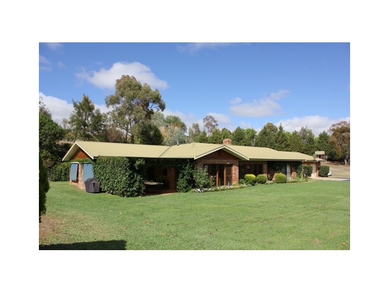 43 Windemere Road, Bathurst NSW 2795