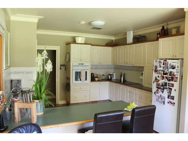 43 Windemere Road, Bathurst NSW 2795