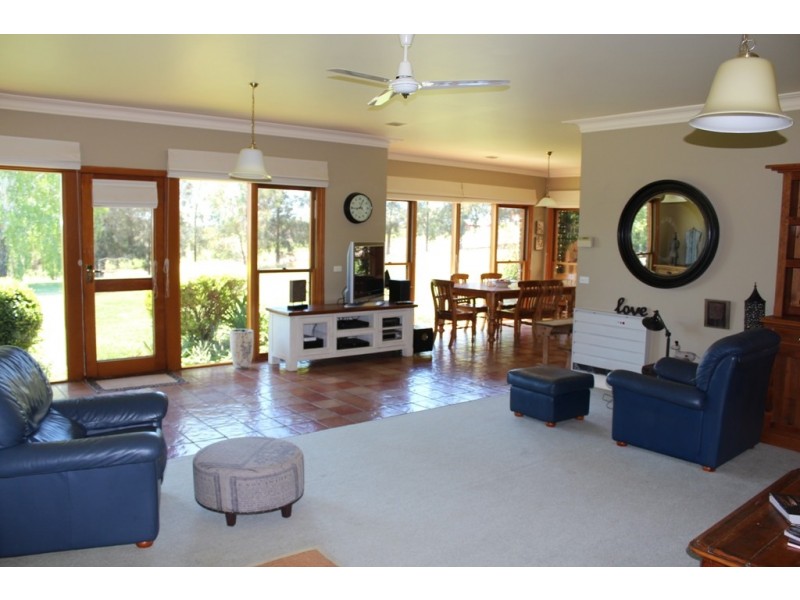 43 Windemere Road, Bathurst NSW 2795