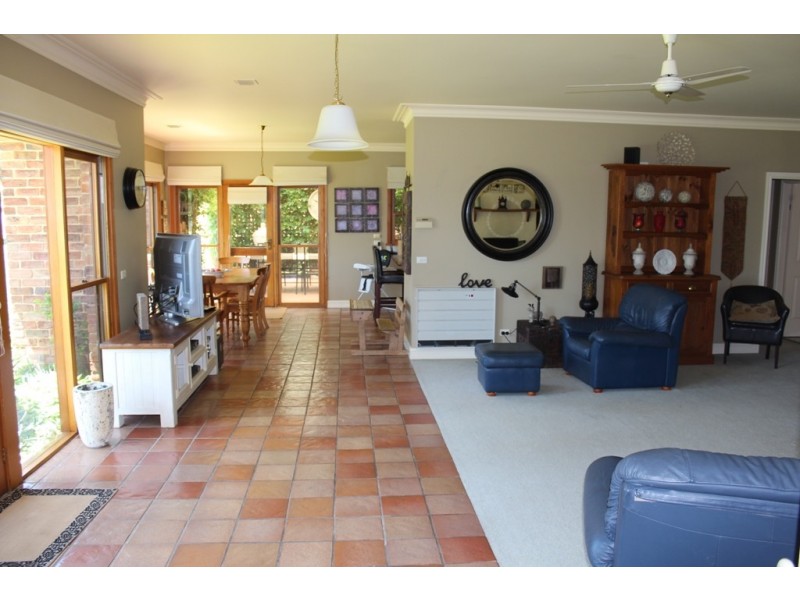 43 Windemere Road, Bathurst NSW 2795