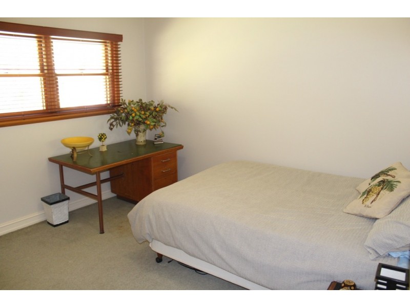 43 Windemere Road, Bathurst NSW 2795