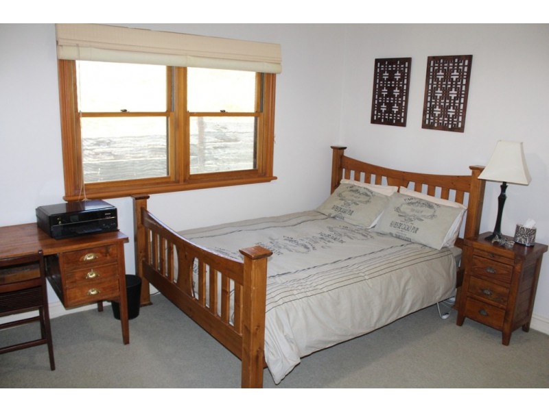 43 Windemere Road, Bathurst NSW 2795