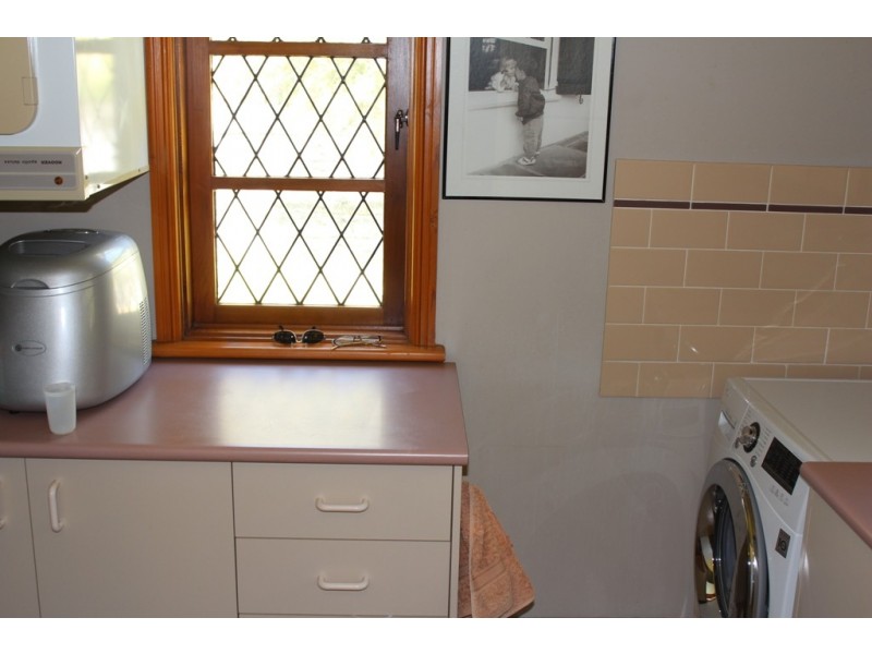 43 Windemere Road, Bathurst NSW 2795