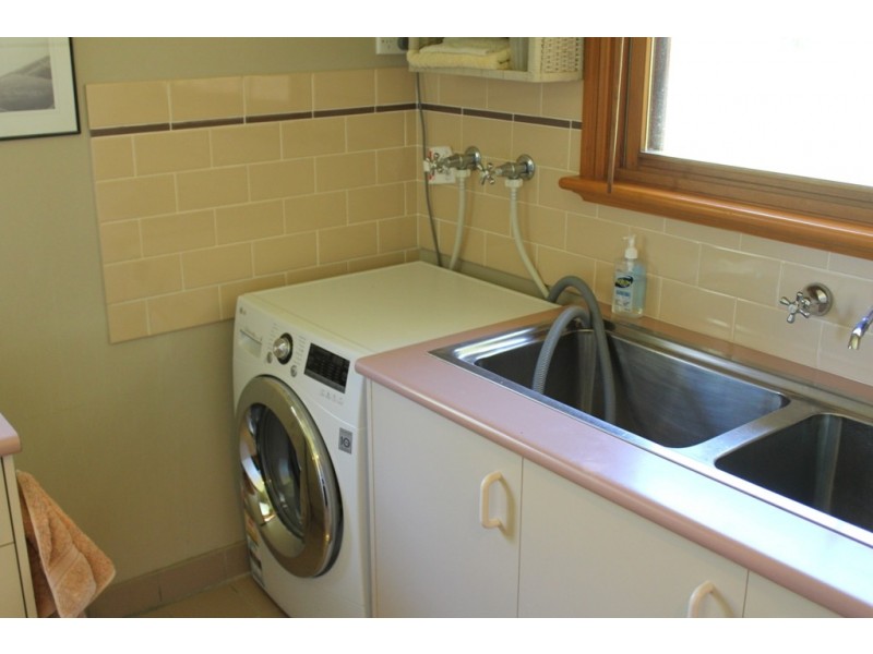 43 Windemere Road, Bathurst NSW 2795