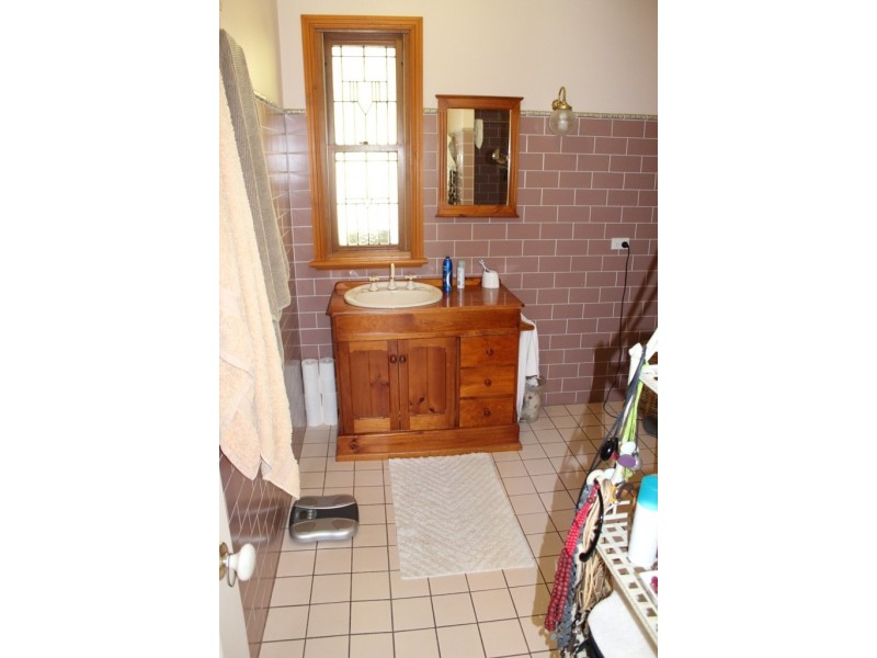 43 Windemere Road, Bathurst NSW 2795