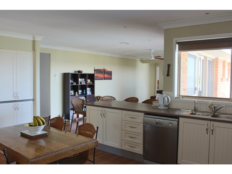 12 Joubert Place, Bathurst NSW 2795