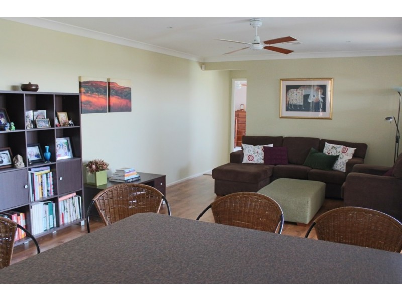 12 Joubert Place, Bathurst NSW 2795