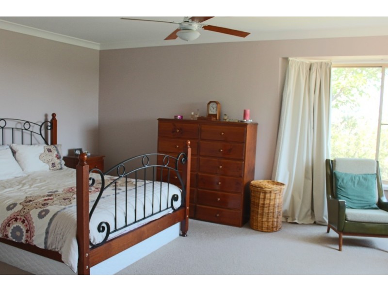 12 Joubert Place, Bathurst NSW 2795