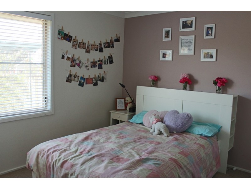 12 Joubert Place, Bathurst NSW 2795