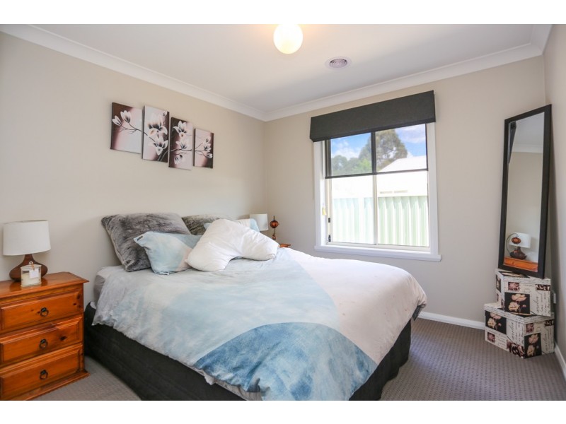 3A Miller Street, Bathurst NSW 2795