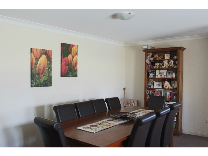 38 Marriott Avenue, Bathurst NSW 2795