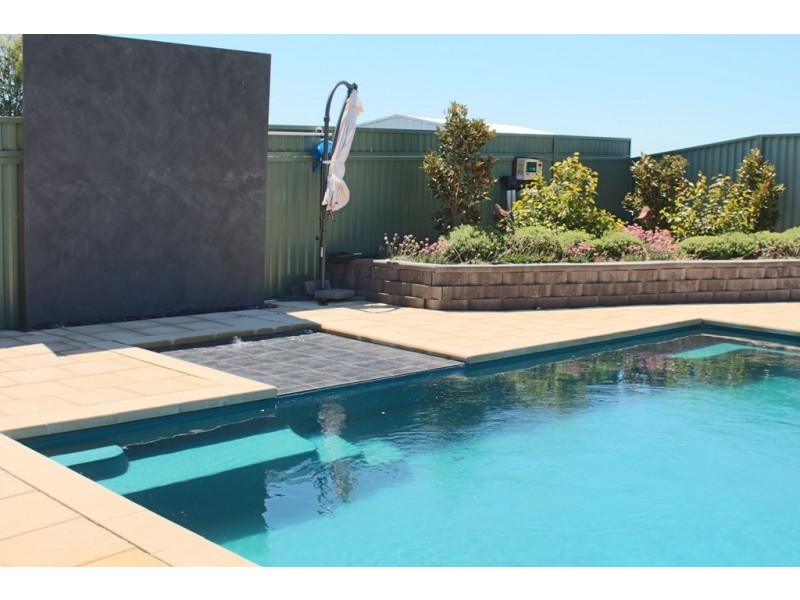 38 Marriott Avenue, Bathurst NSW 2795