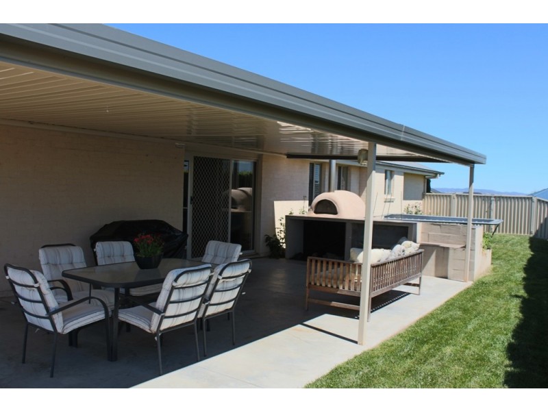 38 Marriott Avenue, Bathurst NSW 2795