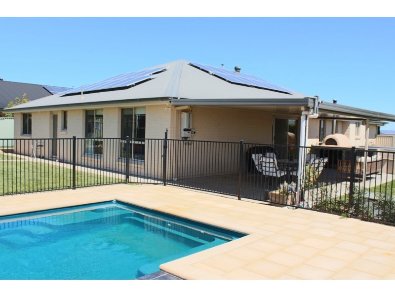 38 Marriott Avenue, Bathurst NSW 2795