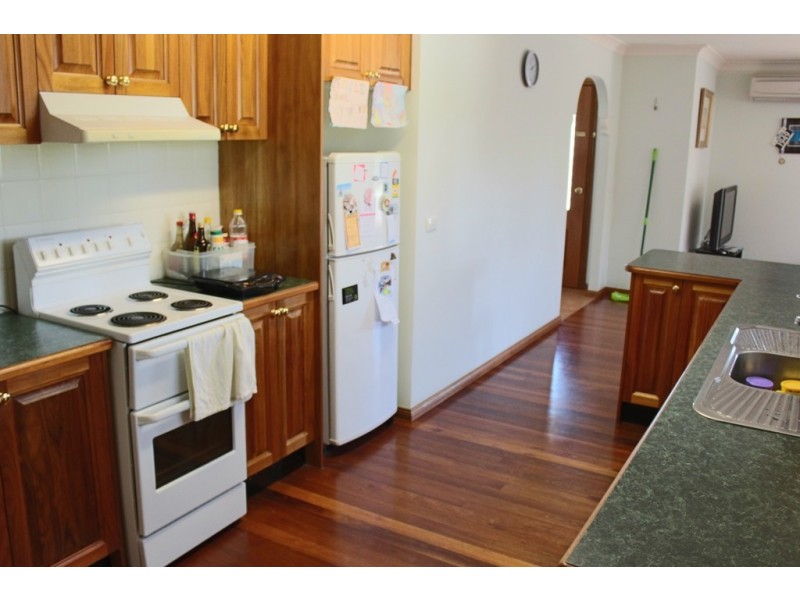 10 Rosemont Avenue, Bathurst NSW 2795