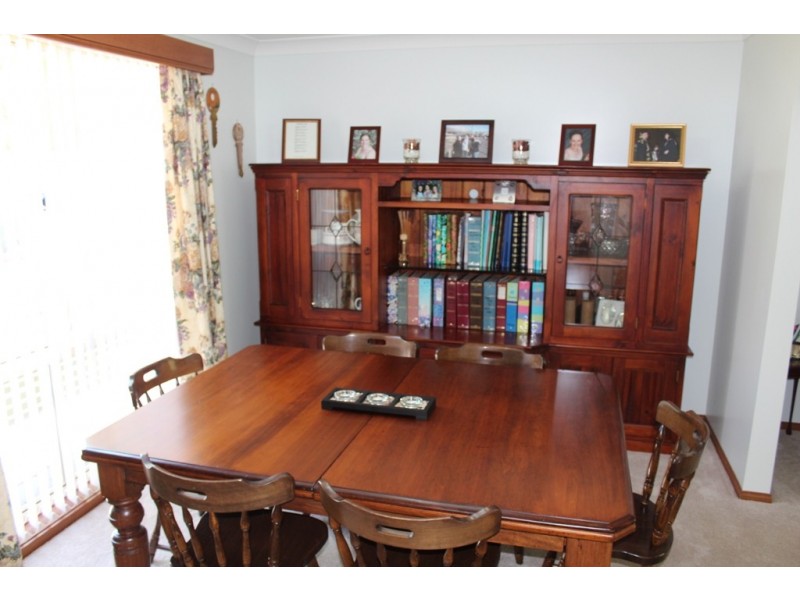 7 Abercrombie Drive, Bathurst NSW 2795