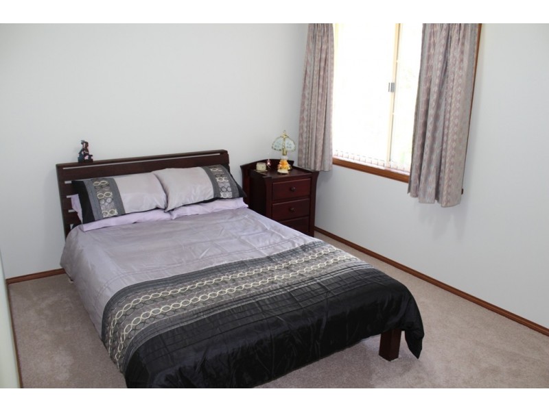 7 Abercrombie Drive, Bathurst NSW 2795
