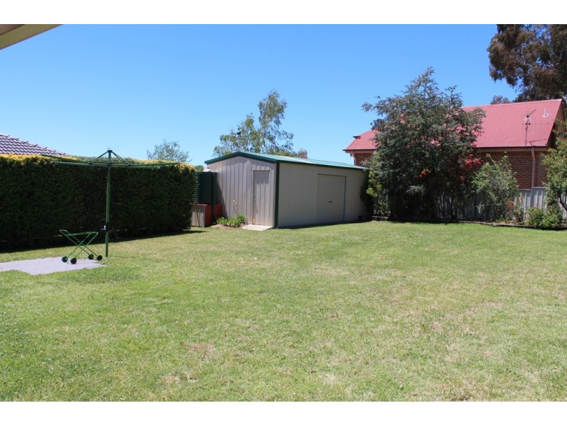 7 Abercrombie Drive, Bathurst NSW 2795