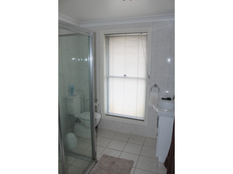 58 Halfpenny Drive, Bathurst NSW 2795